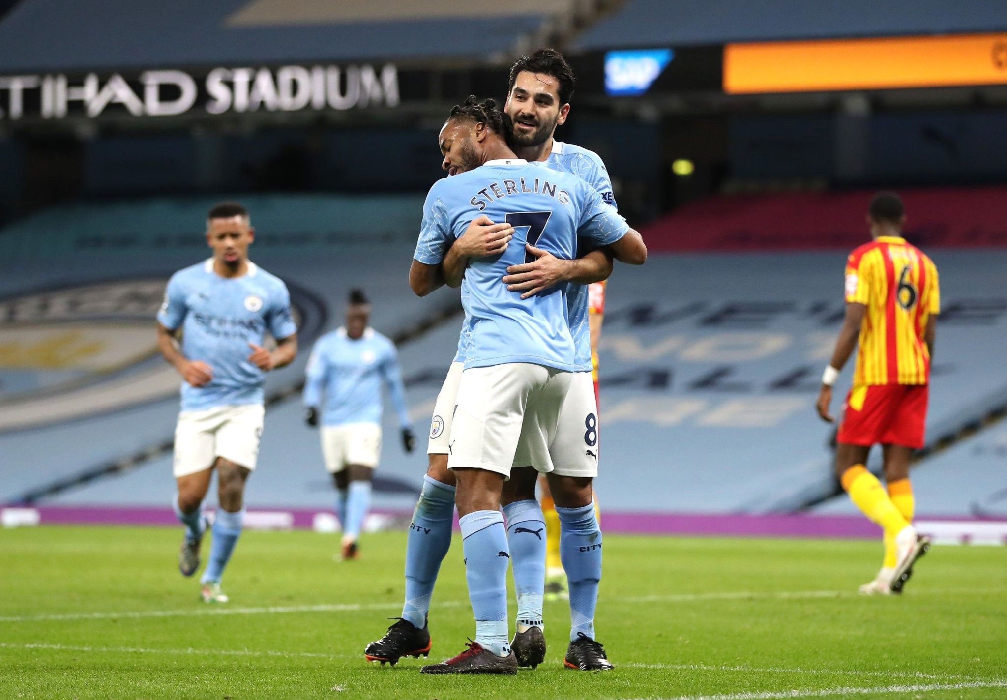 这么多年了，依然没有找到一个能打的.